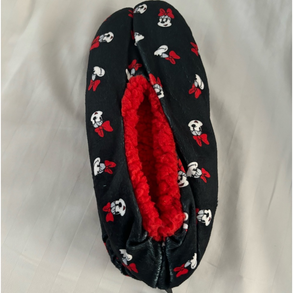 Disney Women’s slippers